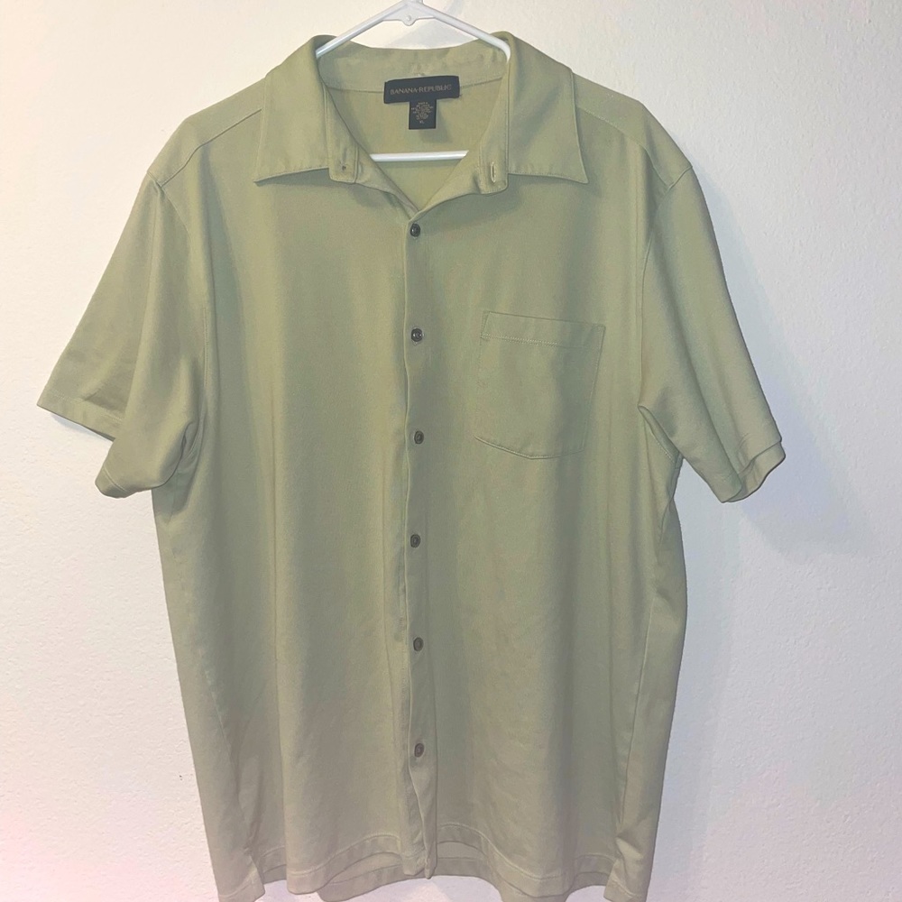 Banana Republic XL Light Green Casual Button Up